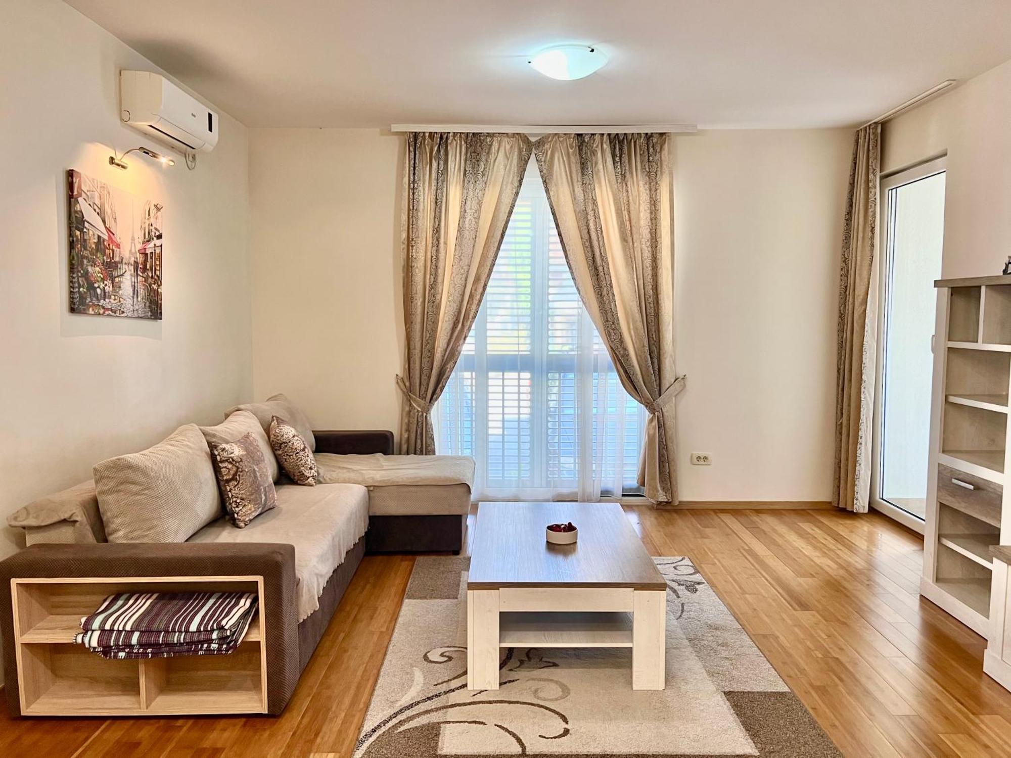 Apartments Nirgilija Tivat Exterior foto